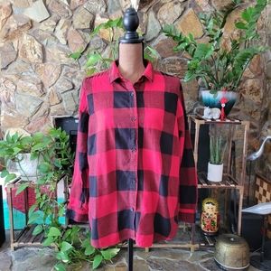 Used Old Navy Women's Black and Red Flannel Button Down Shirt Grunge
